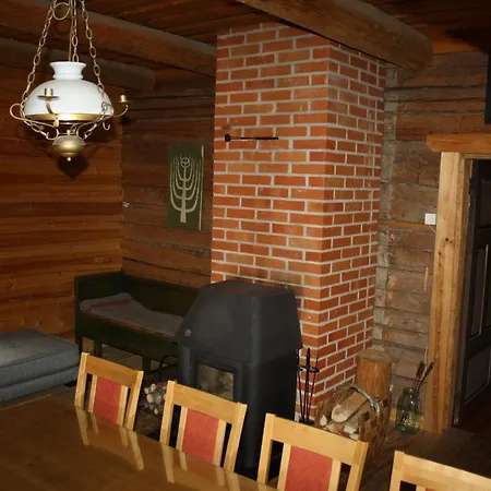 Seitsemisen Torpat Log Chata *