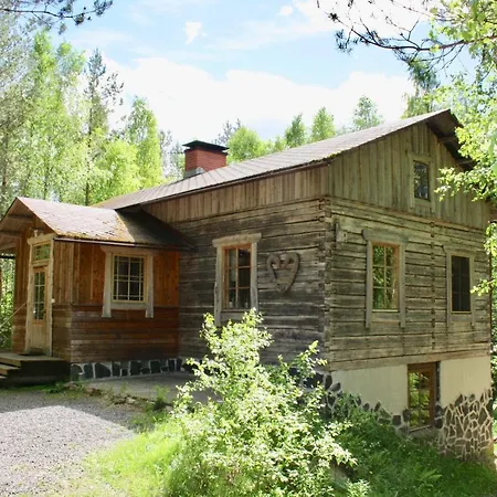 Seitsemisen Torpat Log Lodge