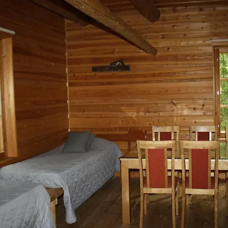Seitsemisen Torpat Log Chata