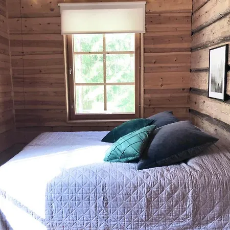 Lodge Seitsemisen Torpat Log